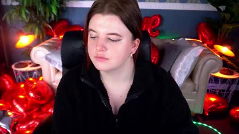 kristifoxy online show from February 13, 2026, 4:19 am