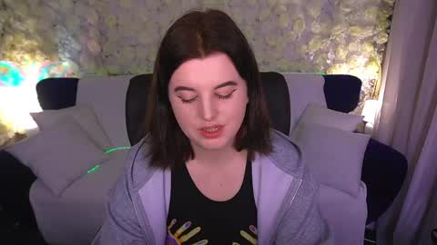 kristifoxy online show from May 29, 2026, 7:01 pm