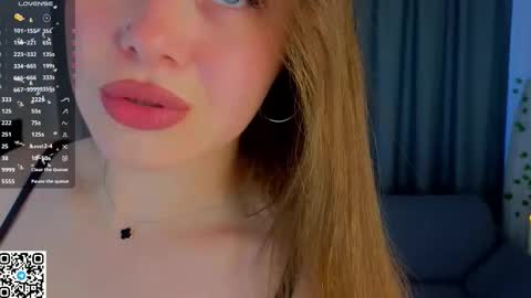 Snapshot of kristigroune chatting on October 10, 2025, 6:12 am Zara online show from October 10, 2025, 6:12 am