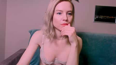 kristina_vagner online show from February 2, 2026, 1:48 am