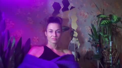 Snapshot of kristinagold44 chatting on December 4, 2024, 10:13 am Kristina online show from December 4, 2024, 10:13 am