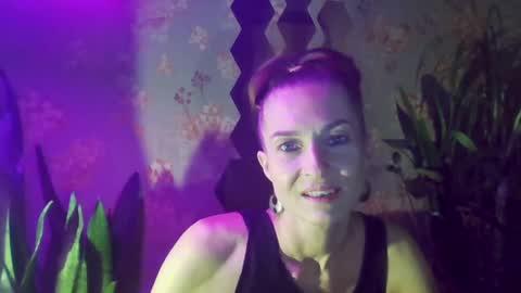 Snapshot of kristinagold44 chatting on December 19, 2024, 8:02 pm Kristina online show from December 19, 2024, 8:02 pm