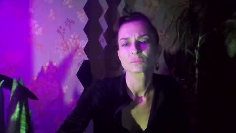 Snapshot of kristinagold44 chatting on January 10, 2025, 8:26 pm Kristina online show from January 10, 2025, 8:26 pm