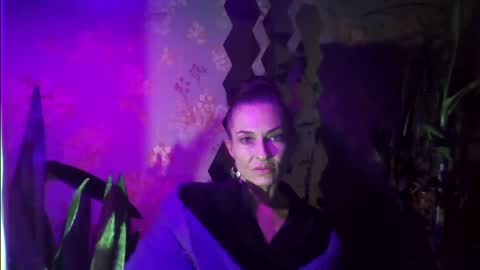 Snapshot of kristinagold44 chatting on January 15, 2025, 4:54 pm Kristina online show from January 15, 2025, 4:54 pm