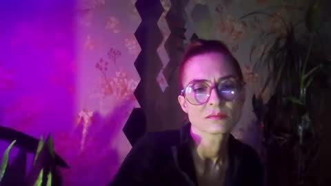 Snapshot of kristinagold44 chatting on January 21, 2025, 1:11 pm Kristina online show from January 21, 2025, 1:11 pm