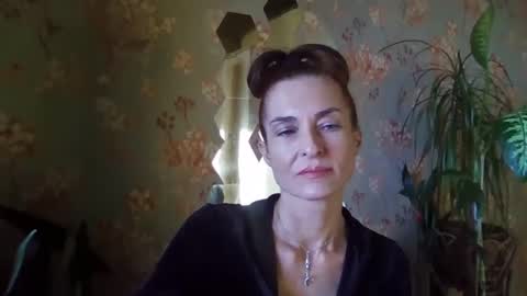Snapshot of kristinagold44 chatting on January 24, 2025, 1:25 pm Kristina online show from January 24, 2025, 1:25 pm