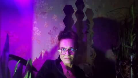 Snapshot of kristinagold44 chatting on January 24, 2025, 5:53 pm Kristina online show from January 24, 2025, 5:53 pm