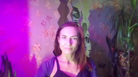 Snapshot of kristinagold44 chatting on January 28, 2025, 1:05 pm Kristina online show from January 28, 2025, 1:05 pm