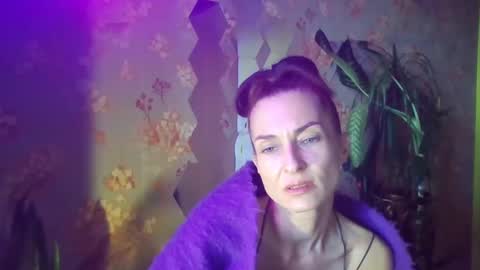 Snapshot of kristinagold44 chatting on February 9, 2025, 9:37 am Kristina online show from February 9, 2025, 9:37 am