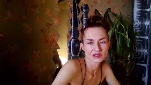 Snapshot of kristinagold44 chatting on February 10, 2025, 1:11 pm Kristina online show from February 10, 2025, 1:11 pm