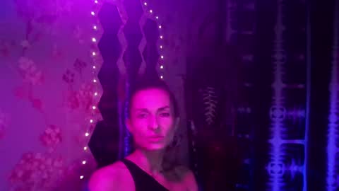 Snapshot of kristinagold44 chatting on March 9, 2025, 10:08 pm Kristina online show from March 9, 2025, 10:08 pm