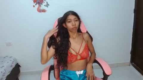 Snapshot of kristine_05 chatting on July 21, 2026, 3:03 pm kristine_05 online show from July 21, 2026, 3:03 pm