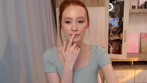 Snapshot of krisykkiss chatting on February 10, 2025, 10:40 pm Krissy online show from February 10, 2025, 10:40 pm