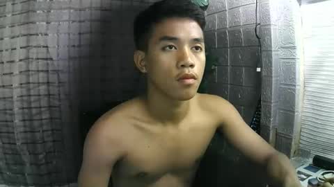 Snapshot of kritthanarkorn chatting on November 6, 2025, 1:56 pm kritthanarkorn online show from November 6, 2025, 1:56 pm