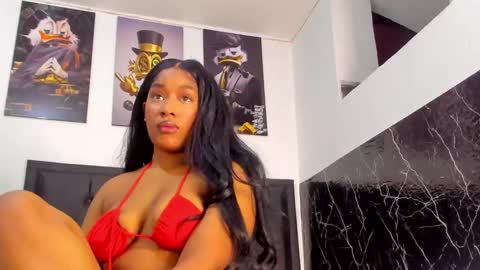 Snapshot of krixtybrown chatting on December 10, 2024, 8:38 pm krixty online show from December 10, 2024, 8:38 pm