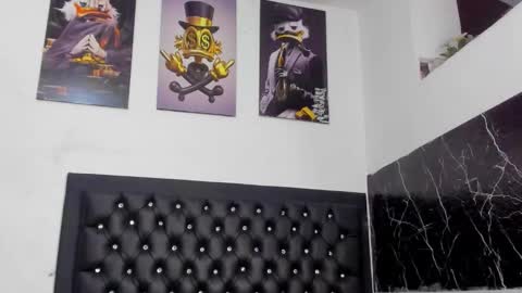 krixty online show from November 12, 2025, 7:03 pm