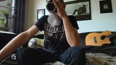 krummersaebel online show from February 27, 2025, 9:54 am