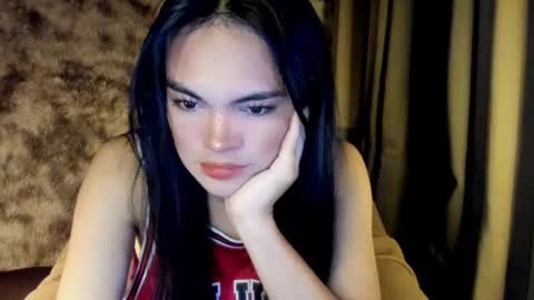 Snapshot of krystal_angel chatting on March 4, 2025, 2:06 am krystal_angel online show from March 4, 2025, 2:06 am