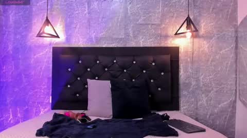 Snapshot of krystal_taylor23 chatting on October 6, 2025, 1:08 pm Kystal Taylor online show from October 6, 2025, 1:08 pm