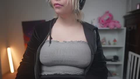 Krystal Syx online show from January 20, 2025, 8:29 pm