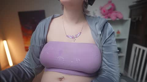 Krystal Syx online show from February 4, 2025, 4:59 am