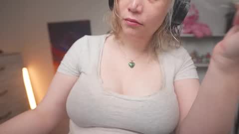 Krystal Syx online show from November 26, 2025, 11:06 pm