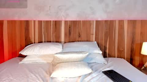 Krystal online show from March 17, 2026, 4:28 am