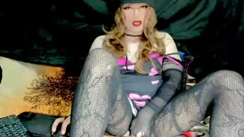 Snapshot of krystarxxx chatting on July 17, 2026, 8:14 pm kryxtal online show from July 17, 2026, 8:14 pm