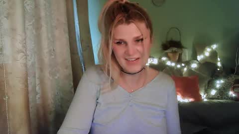 Snapshot of kudesnizza chatting on February 3, 2025, 11:09 am Annika MTF ts post -op online show from February 3, 2025, 11:09 am