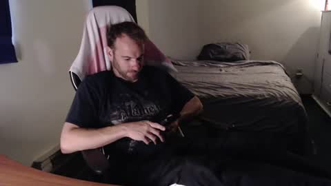 Snapshot of kuggy570 chatting on July 4, 2026, 12:00 pm Kuggy online show from July 4, 2026, 12:00 pm