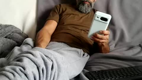 Ohm. online show from April 15, 2026, 8:42 pm