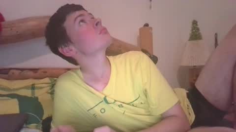 Snapshot of kwahrens22 chatting on December 16, 2024, 1:42 am Kenji online show from December 16, 2024, 1:42 am