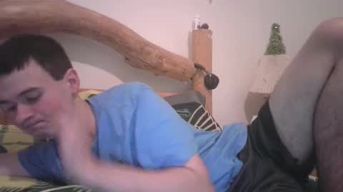 Snapshot of kwahrens22 chatting on January 4, 2025, 1:10 am Kenji online show from January 4, 2025, 1:10 am