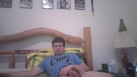 Snapshot of kwahrens22 chatting on February 27, 2025, 12:32 am Kenji online show from February 27, 2025, 12:32 am