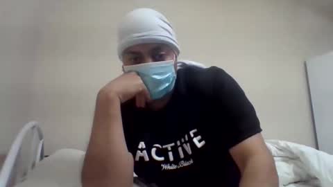 Snapshot of kwt8933 chatting on May 1, 2026, 7:40 pm khalid 89 online show from May 1, 2026, 7:40 pm