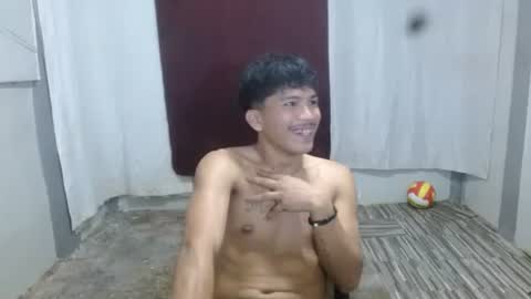 Snapshot of kyle_lourence chatting on April 27, 2026, 2:26 pm kyle_lourence online show from April 27, 2026, 2:26 pm