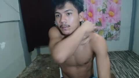 Snapshot of kyle_lourence chatting on June 16, 2026, 7:11 am kyle_lourence online show from June 16, 2026, 7:11 am