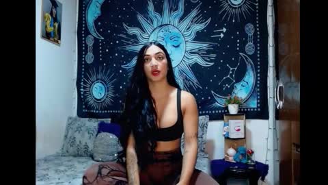 kylie online show from October 30, 2025, 10:43 pm