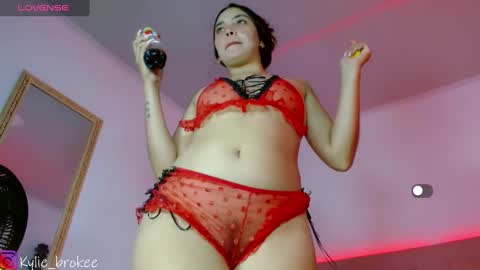 k ylie online show from March 2, 2025, 3:24 am