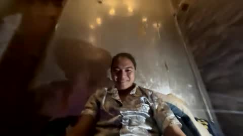 Snapshot of kylie_ish chatting on May 20, 2026, 2:23 pm kylie_ish online show from May 20, 2026, 2:23 pm