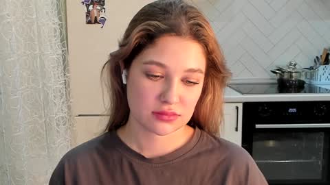 Snapshot of kylieblond chatting on December 25, 2024, 5:05 pm Din online show from December 25, 2024, 5:05 pm