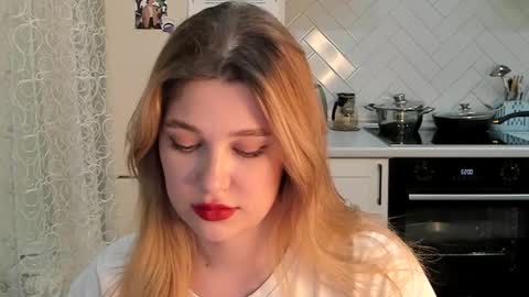 Snapshot of kylieblond chatting on March 4, 2025, 9:54 pm Din online show from March 4, 2025, 9:54 pm