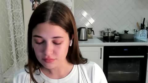 Snapshot of kylieblond chatting on November 16, 2025, 8:03 pm Din online show from November 16, 2025, 8:03 pm