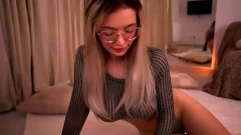 Kylie online show from June 22, 2026, 9:01 pm