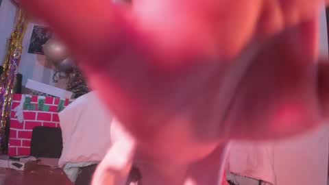 Snapshot of kyliekandy chatting on December 27, 2024, 2:58 am online show from December 27, 2024, 2:58 am