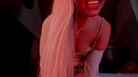 Snapshot of kyliekandy chatting on February 15, 2025, 3:20 am online show from February 15, 2025, 3:20 am