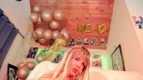 Snapshot of kyliekandy chatting on February 22, 2025, 3:45 am online show from February 22, 2025, 3:45 am