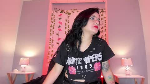 Snapshot of kyliemaxwell chatting on January 22, 2025, 11:34 am K Y L I E online show from January 22, 2025, 11:34 am