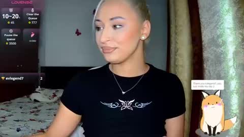 kylie online show from November 11, 2025, 8:25 am