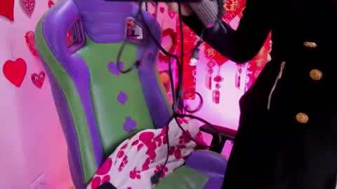 Kyomi online show from February 10, 2026, 1:04 pm